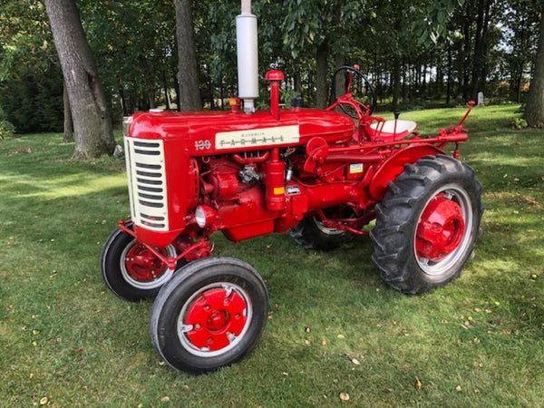 INTERNATIONAL Farmall 100, 130, 140 Tractor Parts Catalog & Repair Manual